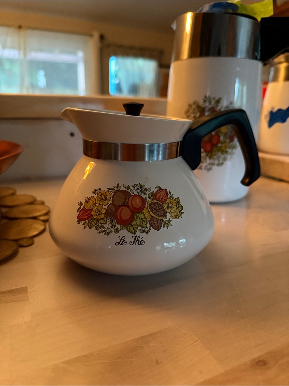 Vntg.Corningware spice of Life 6 cups Tea Pot